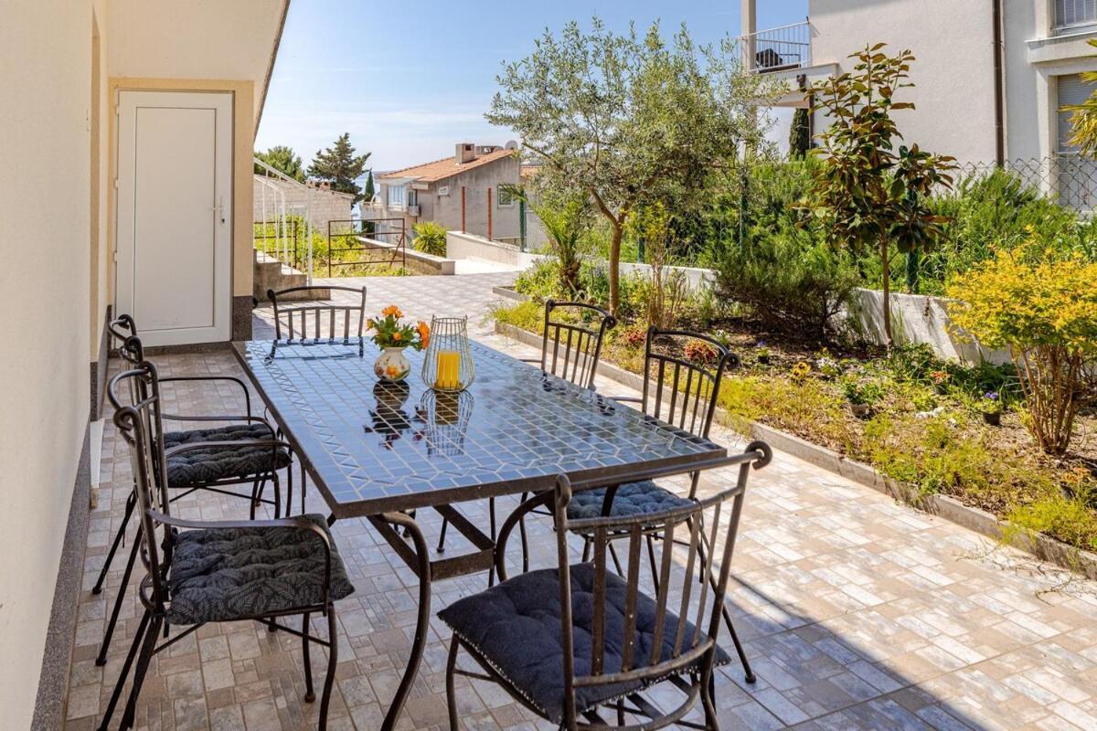 Apartment Lu Спліт Екстер'єр фото