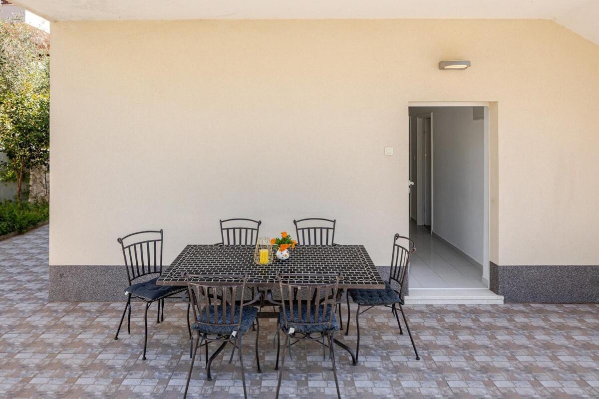 Apartment Lu Спліт Екстер'єр фото