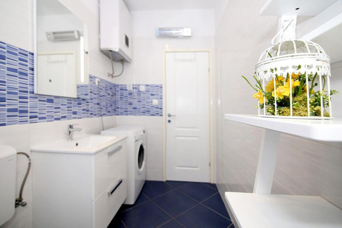 Apartment Lu Спліт Екстер'єр фото
