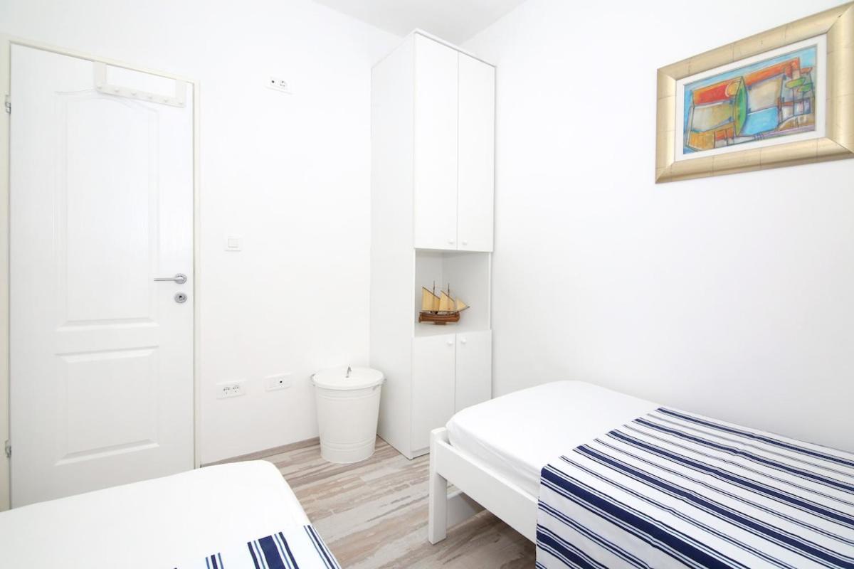 Apartment Lu Спліт Екстер'єр фото