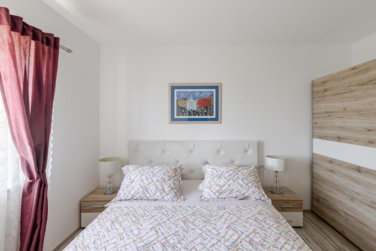 Apartment Lu Спліт Екстер'єр фото