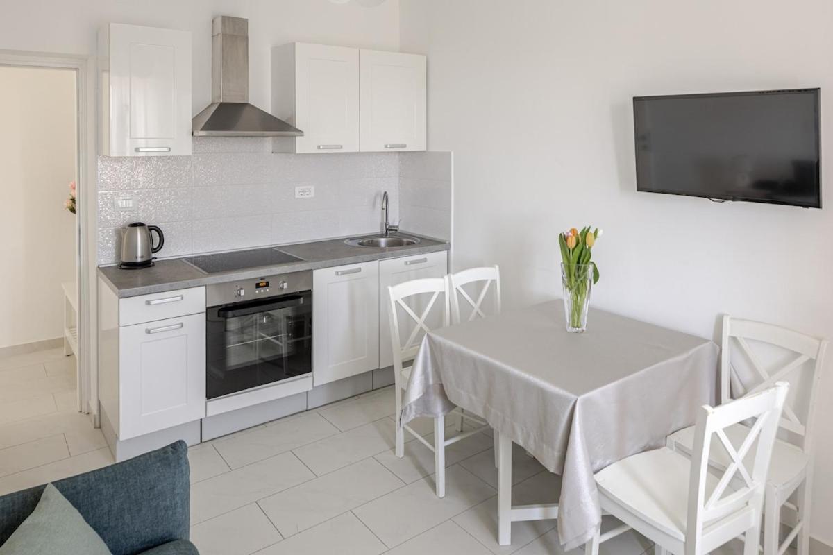 Apartment Lu Спліт Екстер'єр фото